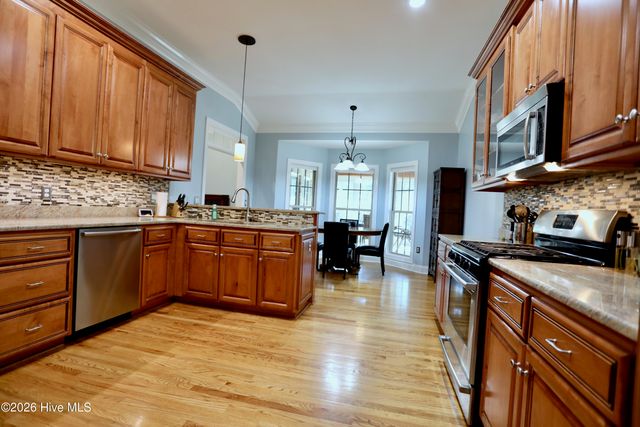 129 Beacon Ridge Drive, West End, NC 27376