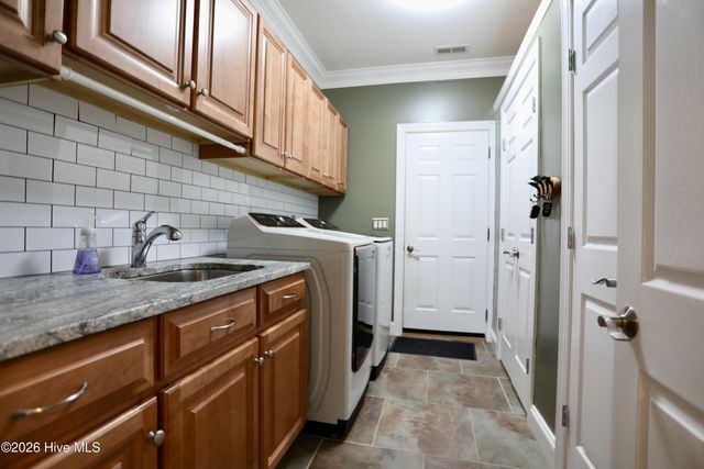 129 Beacon Ridge Drive, West End, NC 27376