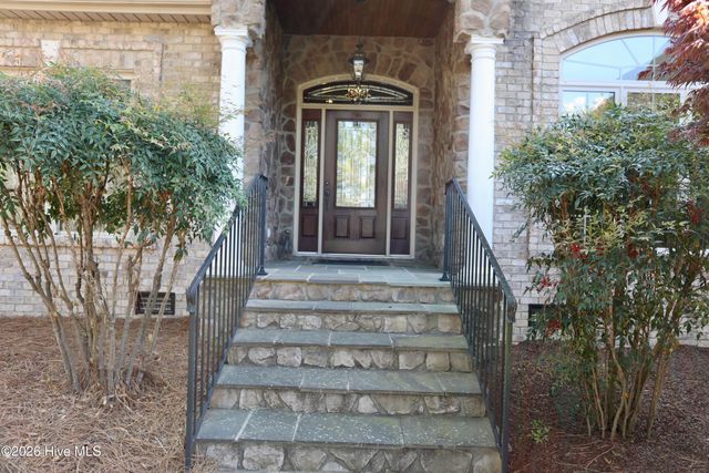 129 Beacon Ridge Drive, West End, NC 27376