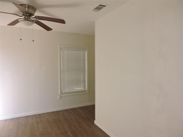 1612 N Anglin Street, Cleburne, TX 76031