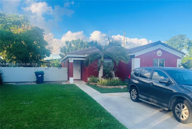 10611 SW 170th Ter, Miami, FL 33157