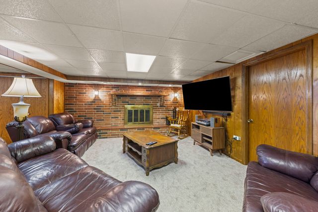43W001 Empire Road, St. Charles, IL 60175