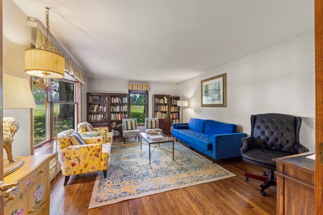 43W001 Empire Road, St. Charles, IL 60175