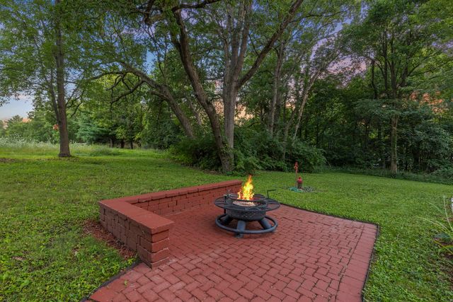 43W001 Empire Road, St. Charles, IL 60175