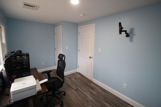 12 Santos Ct, Hanson, MA 02341