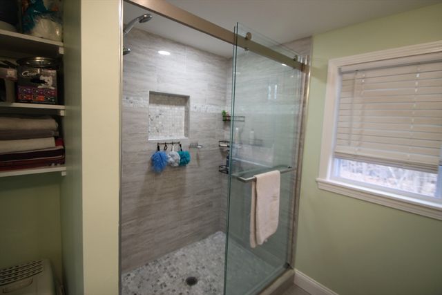 12 Santos Ct, Hanson, MA 02341