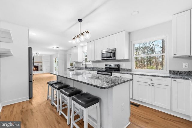 3449 CHELSEA DR, Woodbridge, VA 22192