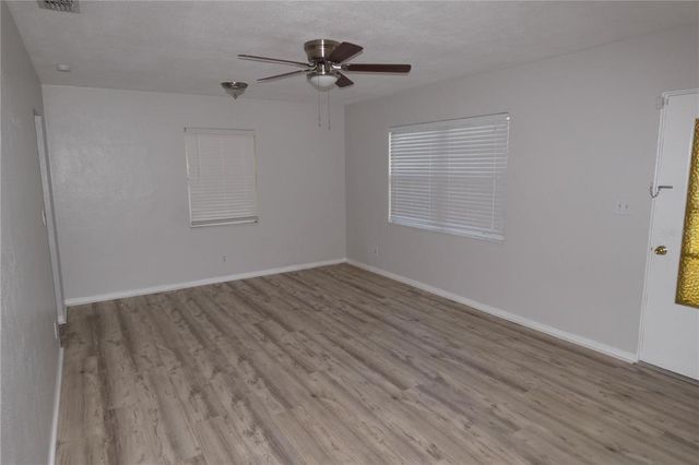 700 31ST AVENUE N, St Petersburg, FL 33704