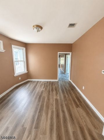 217 N 15Th St, East Orange City, NJ 07017