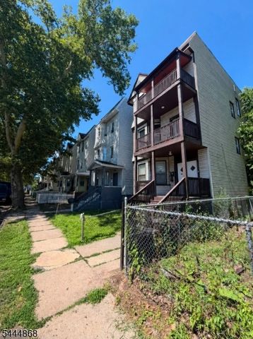 217 N 15Th St, East Orange City, NJ 07017