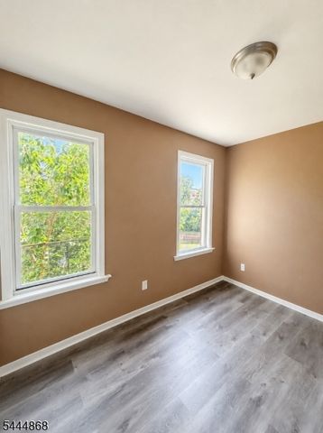 217 N 15Th St, East Orange City, NJ 07017