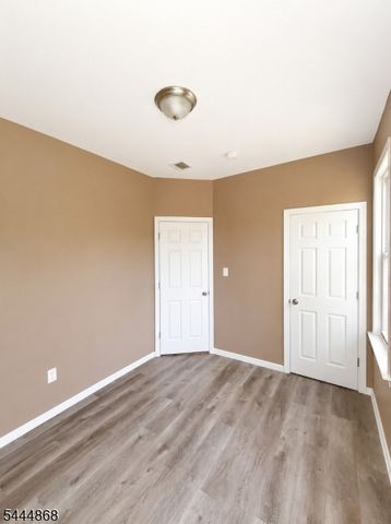 217 N 15Th St, East Orange City, NJ 07017