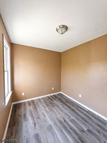 217 N 15Th St, East Orange City, NJ 07017