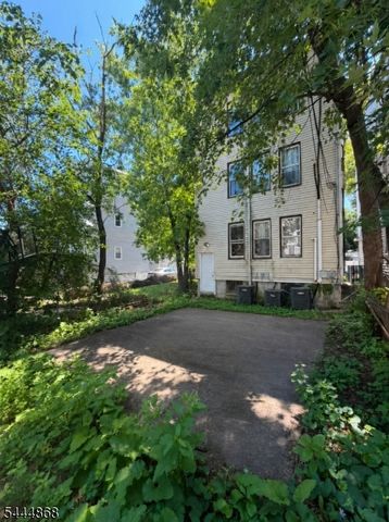217 N 15Th St, East Orange City, NJ 07017