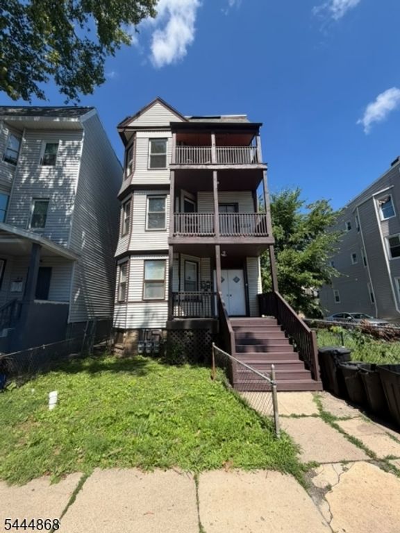 217 N 15Th St, East Orange City, NJ 07017