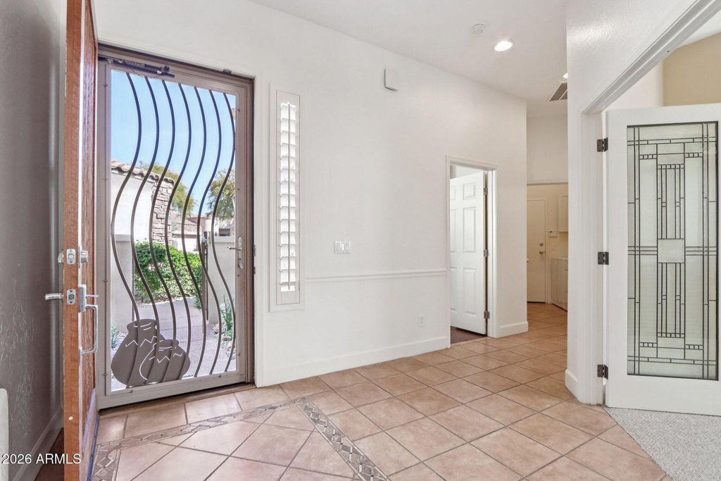 Image 10 of property listing at 7445 E EAGLE CREST Drive 1099, Mesa, AZ 85207