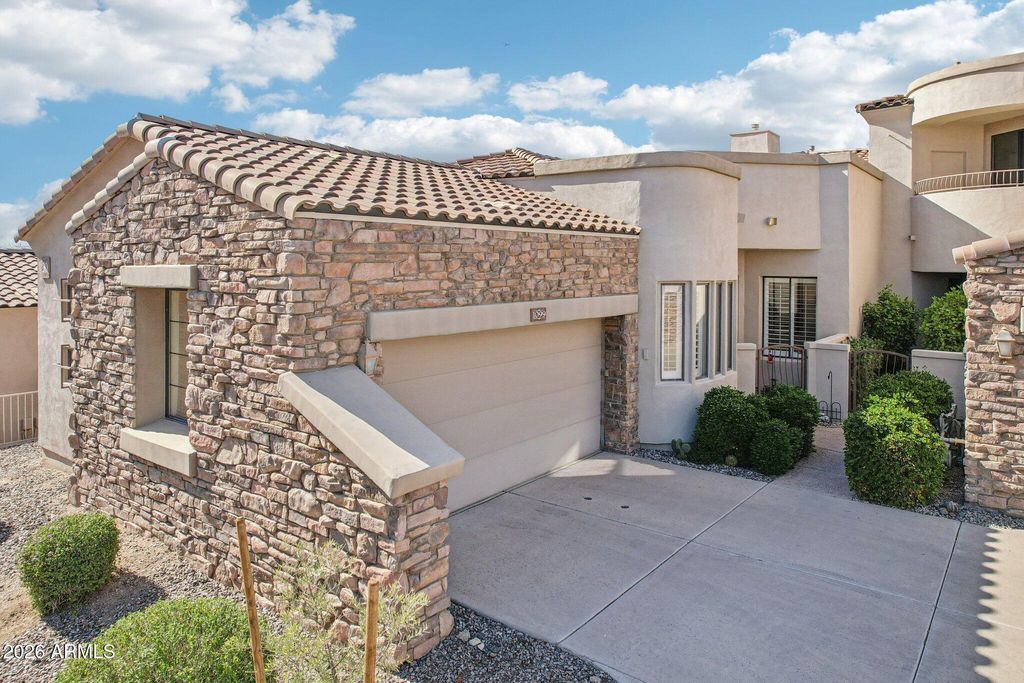 Image 2 of property listing at 7445 E EAGLE CREST Drive 1099, Mesa, AZ 85207