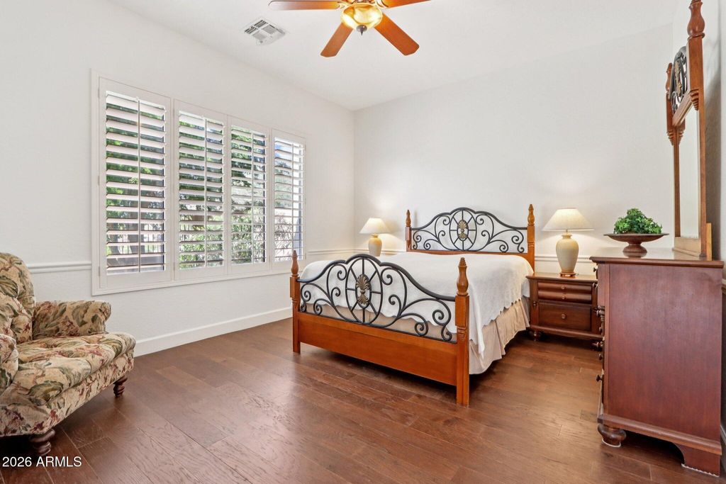 Image 7 of property listing at 7445 E EAGLE CREST Drive 1099, Mesa, AZ 85207