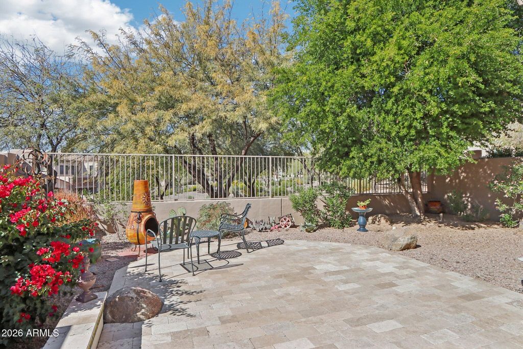 Image 8 of property listing at 7445 E EAGLE CREST Drive 1099, Mesa, AZ 85207