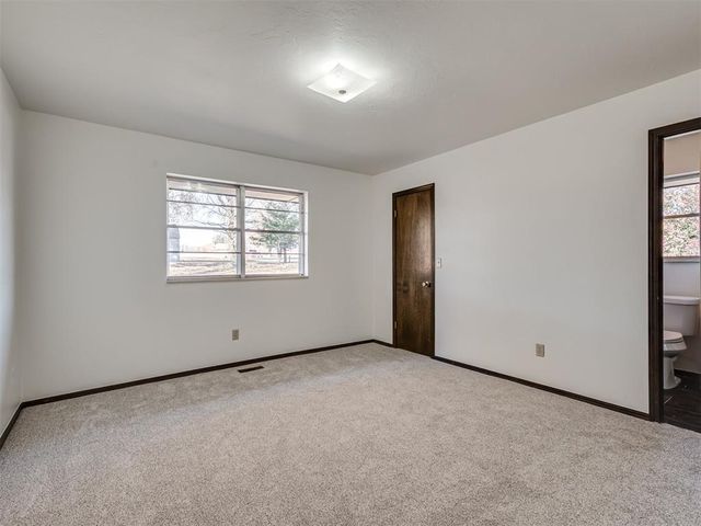 6104 Hummingbird Circle, El Reno, OK 73036