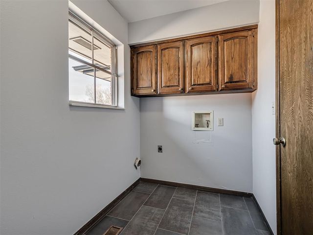 6104 Hummingbird Circle, El Reno, OK 73036