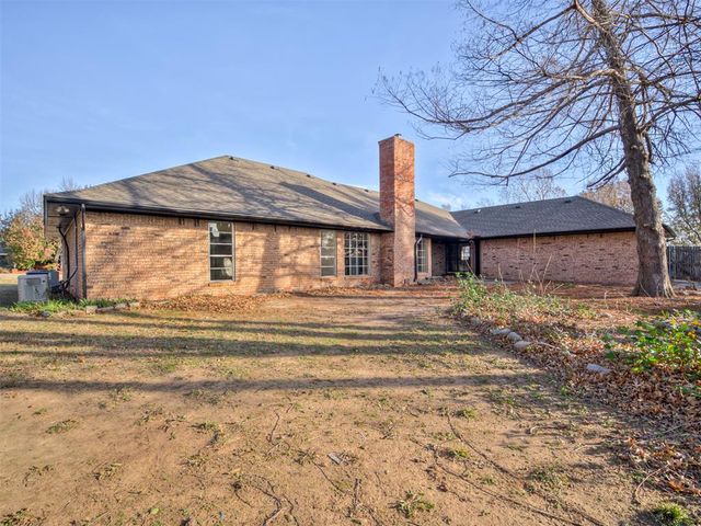 6104 Hummingbird Circle, El Reno, OK 73036