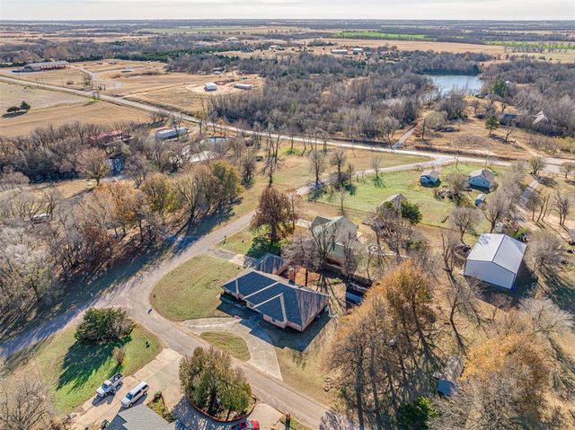 6104 Hummingbird Circle, El Reno, OK 73036