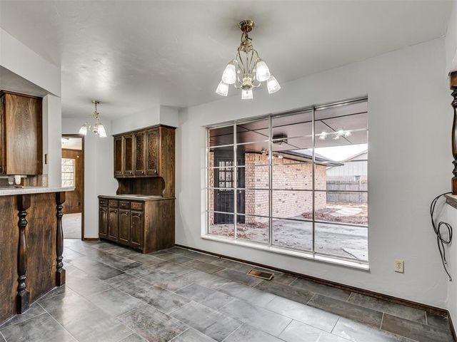 6104 Hummingbird Circle, El Reno, OK 73036