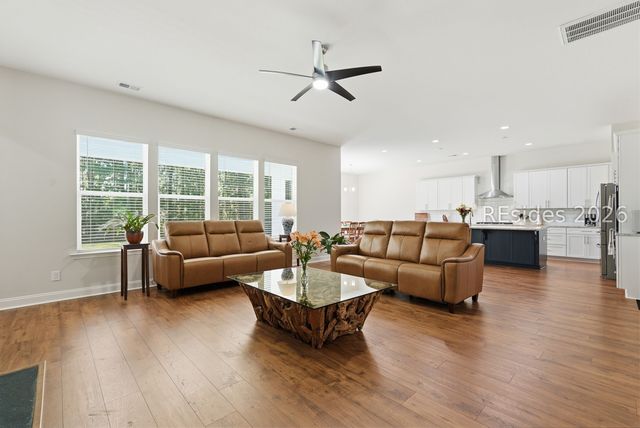 465 Azalea Pl, Hardeeville, SC 29927