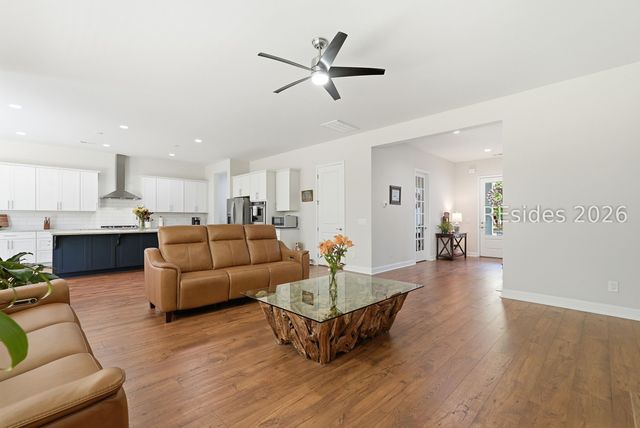 465 Azalea Pl, Hardeeville, SC 29927