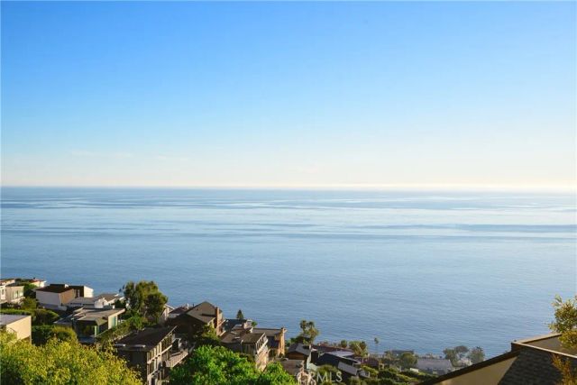 883 Katella, Laguna Beach, CA 92651