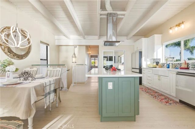 883 Katella, Laguna Beach, CA 92651