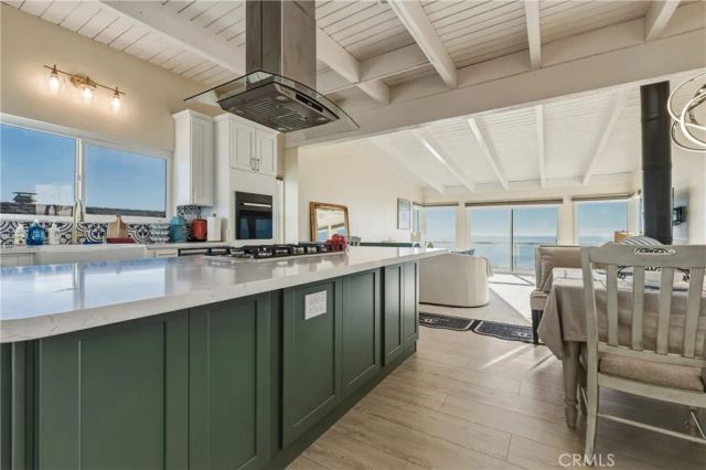 883 Katella, Laguna Beach, CA 92651