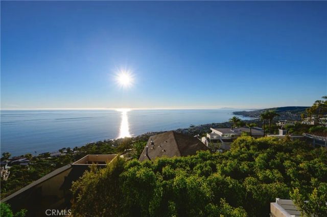 883 Katella, Laguna Beach, CA 92651