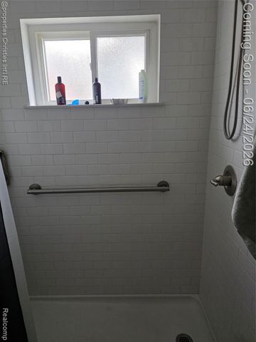 4810 Briarwood Avenue F2, Royal Oak, MI 48073