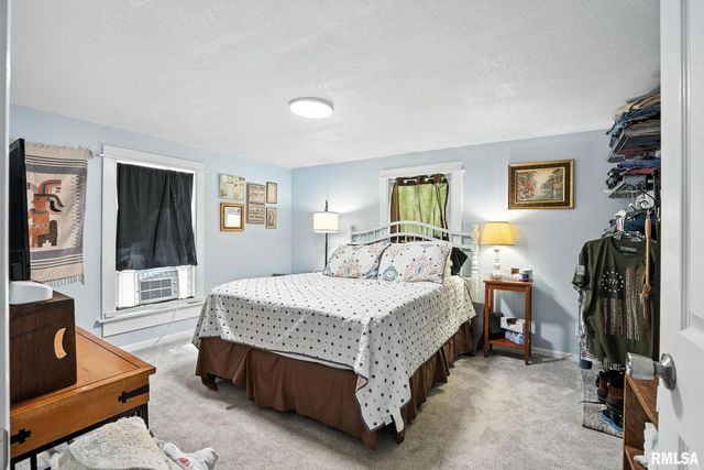 24776 178TH Street, Pleasant Valley, IA 52767