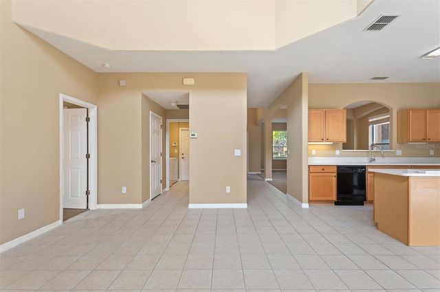 146 AFRICAN DAISY COURT, Davenport, FL 33837