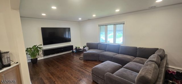 316 Cranford Ave, Linden City, NJ 07036