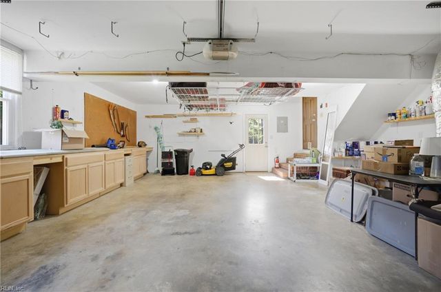 3224 Pineridge DR, Chesapeake, VA 23321