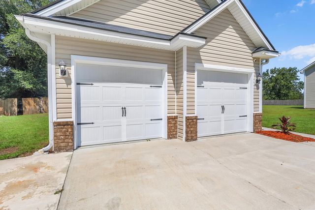 116 Cumberland Drive NE, Ludowici, GA 31316