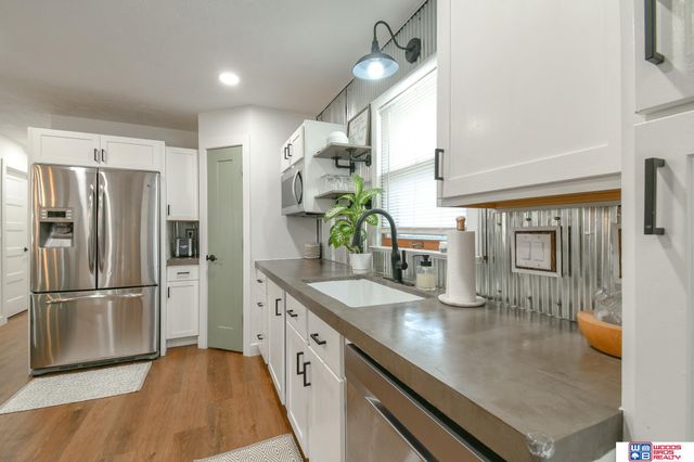 1401 N 70th Street, Lincoln, NE 68505