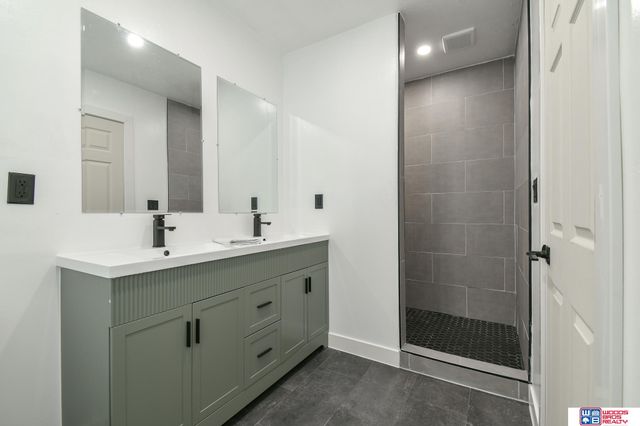 1401 N 70th Street, Lincoln, NE 68505