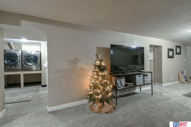 1401 N 70th Street, Lincoln, NE 68505