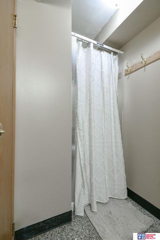 1401 N 70th Street, Lincoln, NE 68505