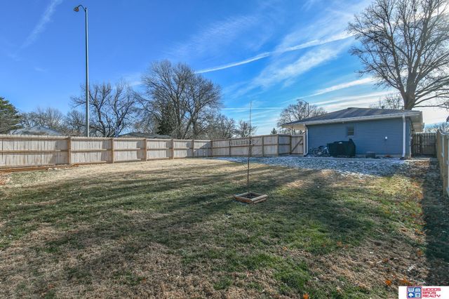 1401 N 70th Street, Lincoln, NE 68505