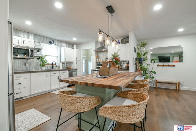 1401 N 70th Street, Lincoln, NE 68505