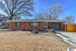1401 N 70th Street, Lincoln, NE 68505