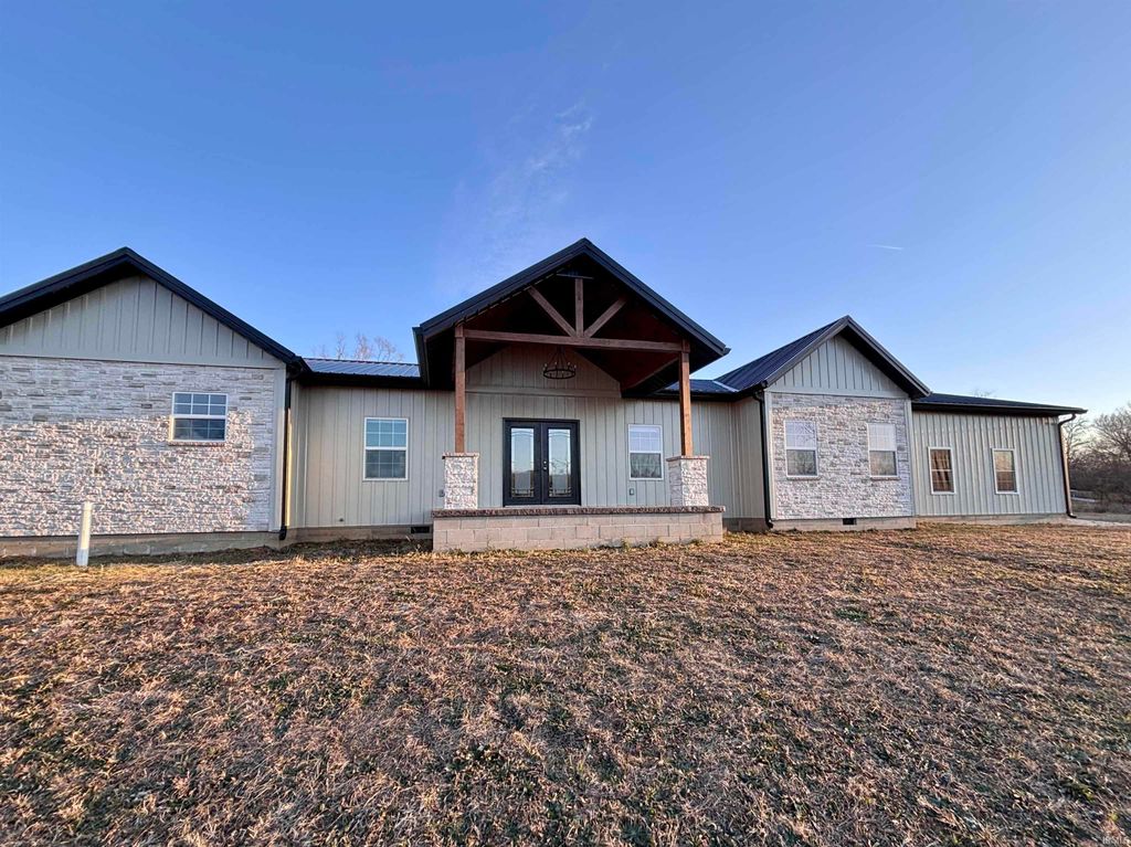 2267 Old Highway 60 West, Mitchell, IN 47446
