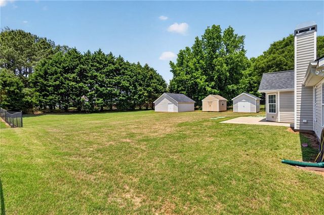 705 Annslee Court, Loganville, GA 30052