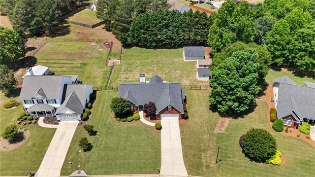 705 Annslee Court, Loganville, GA 30052